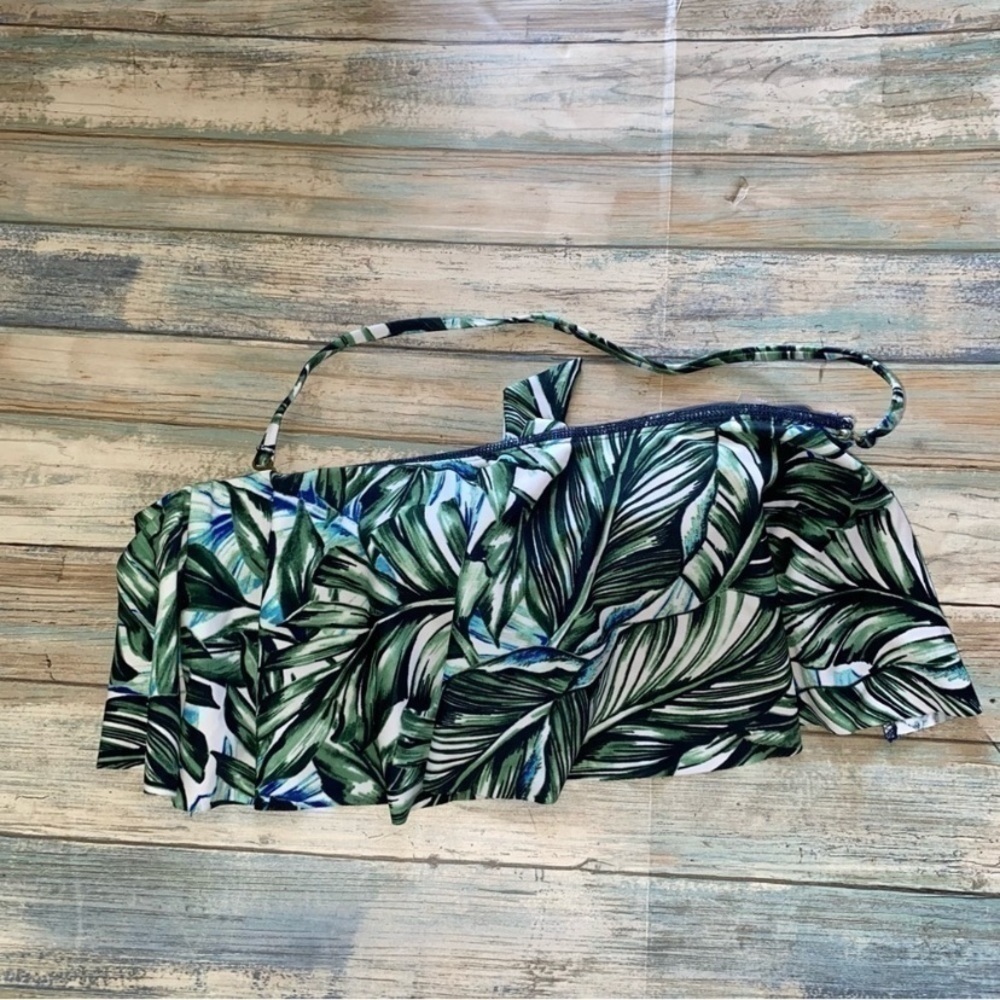 NWT A.N.A Palm Leaf Bikini Top Ruffle Strap Tropical Swim Women’s Small